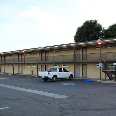Menifee Inn Экстерьер фото