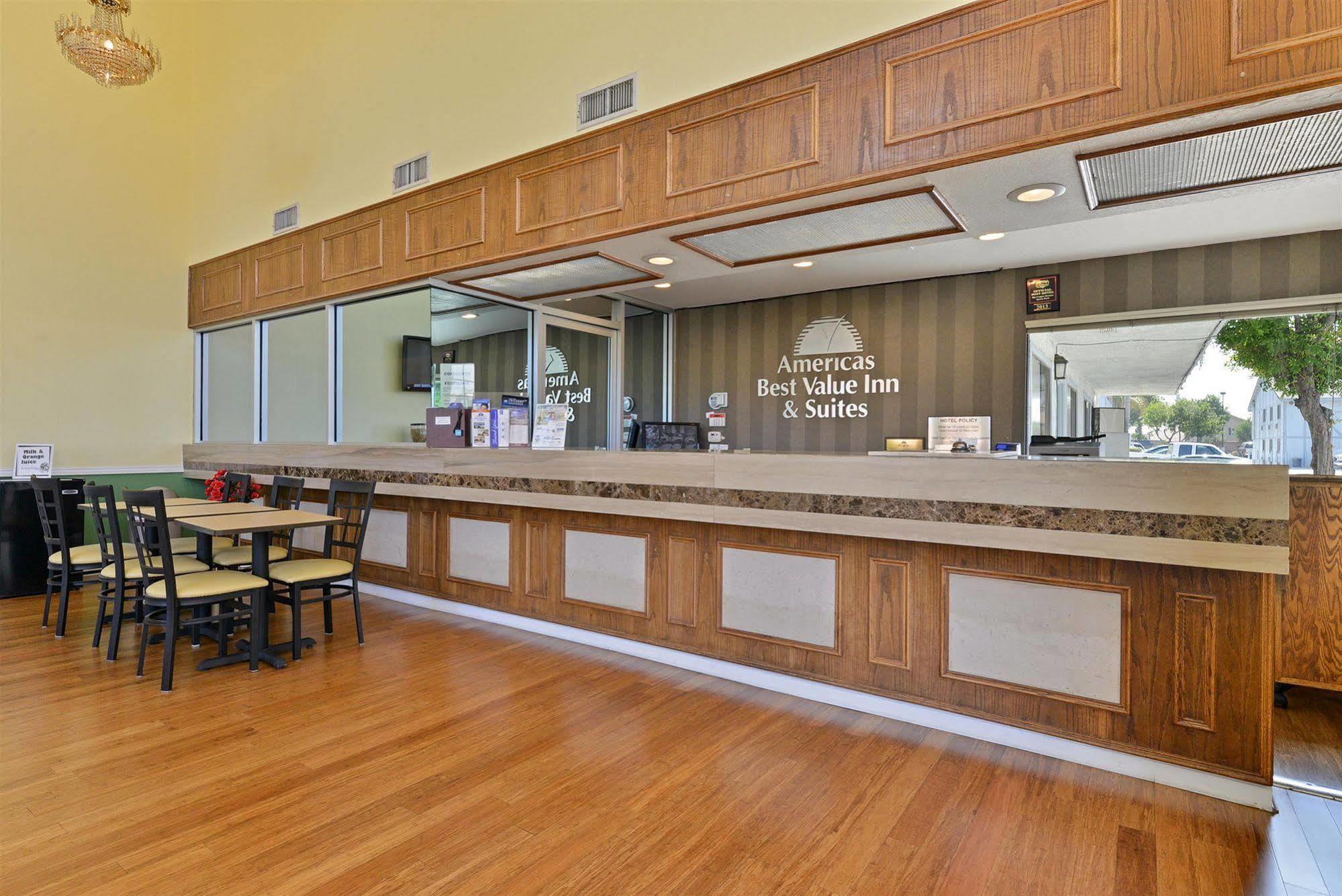 Menifee Inn Экстерьер фото