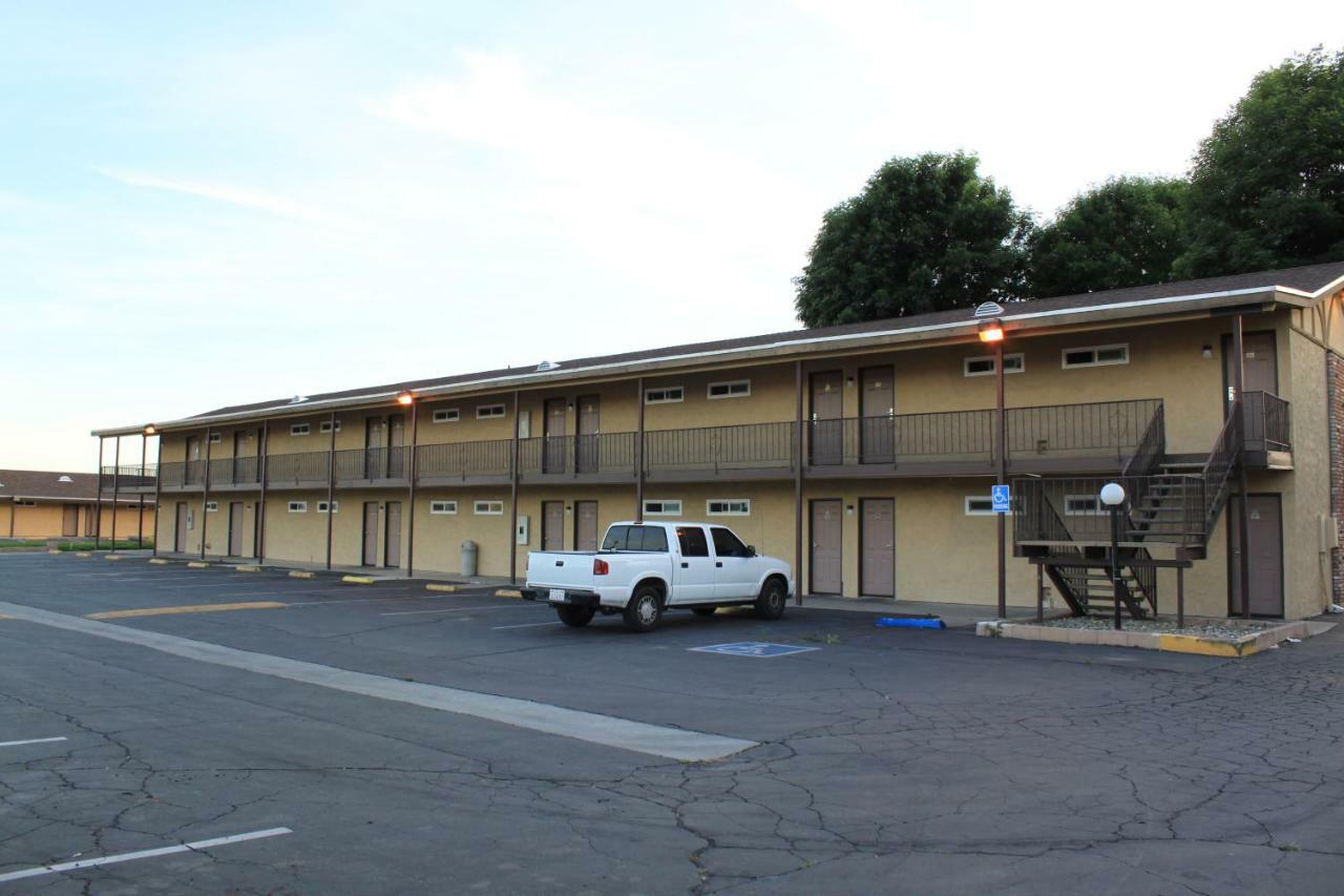 Menifee Inn Экстерьер фото
