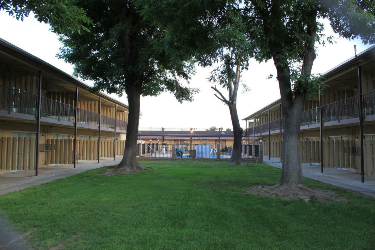 Menifee Inn Экстерьер фото